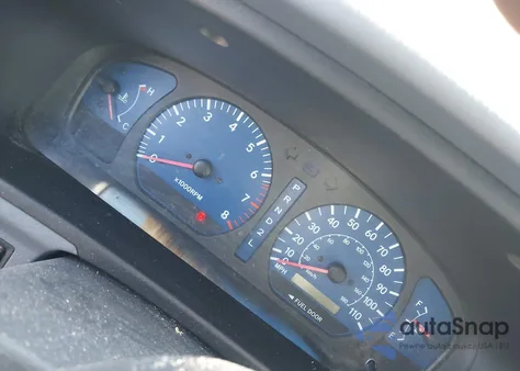 2002 Toyota Sienna Le z USA, uszkodzony, nr VIN 4T3ZF13C42U453795